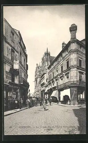 AK Alencon, La Grande-Rue et l`Église Notre-Dame