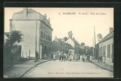 AK Burbure, Rue de Lillers, Kinder auf der Strasse