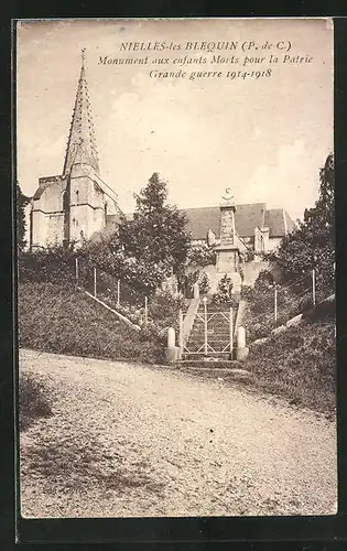 AK Nielles-les-Blequin, Monument aux enfants Morts pour la Patrie