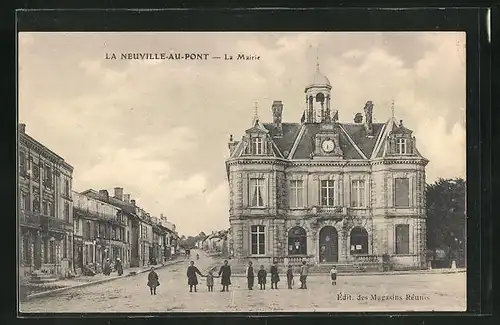 AK La Neuville-au-Pont, La Mairie