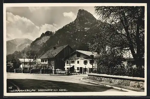 AK Oberammergau, Dorfpartie mit Kofel