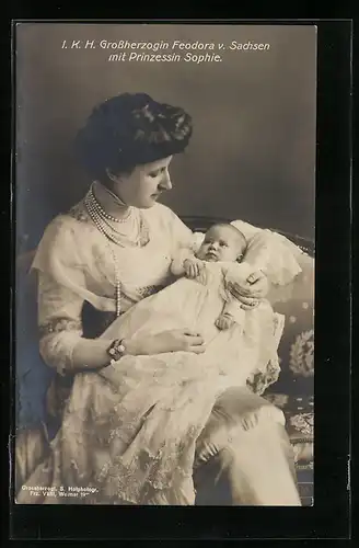 AK I. K. H. Grossherzogin Feodora von Sachsen-Weimar-Eisenach mit Prinzessin Sophie