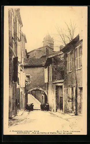 AK Auch, Rue de Valmy et Vieille Tour du Lycee