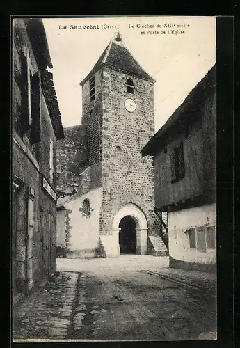 AK La Sauvetat, Le Clocher du XIIIe siecle et Porte de l`Eglise