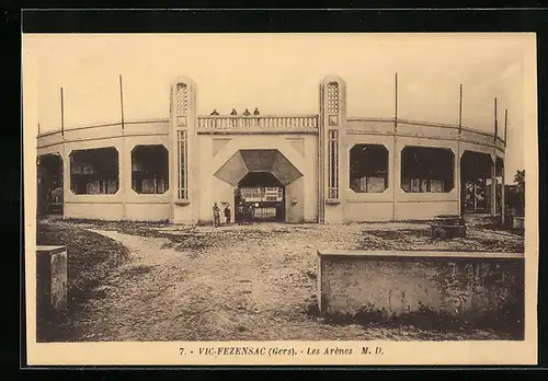 AK Vic-Fezensac, Les Arenes