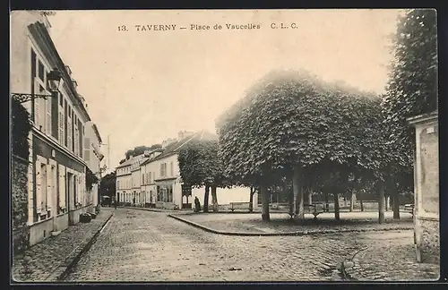 AK Taverny, Place de Vaucelles