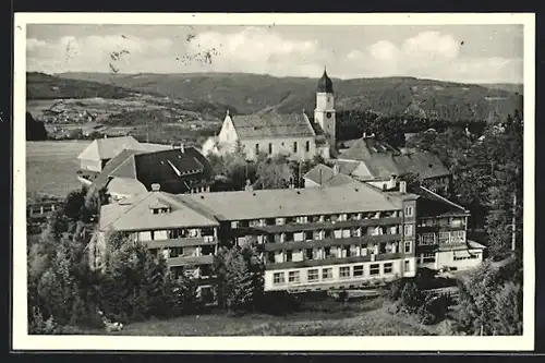 AK Höchenschwand / Schwarzwald, Sanatorium Sonnenhof, Luftaufnahme