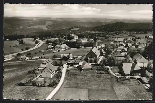 AK Höchenschwand /Hochschwarzwald, Teilansicht mit Kirche