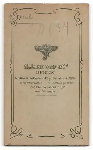 Fotografie A. Jandorf & Co., Berlin, Portrait eleganter Herr mit Schnurrbart