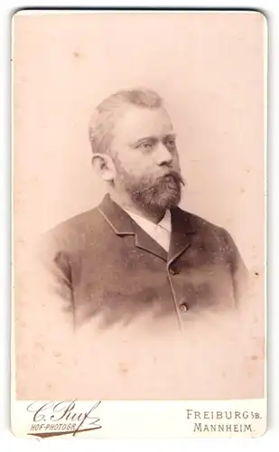 Fotografie C. Ruf, Freiburg, Portrait stattlicher Mann mit Vollbart