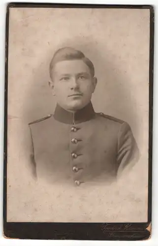 Fotografie Friedrich Rummel, Germersheim, Portrait Soldat in Uniform