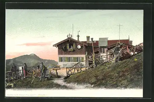 AK Hirschberghaus, Berghütte und Wanderer
