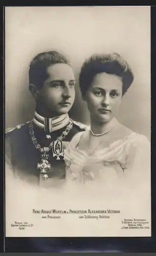 AK Prinz August Wilhelm und Prinzessin Alexandra Victoria als junges Paar