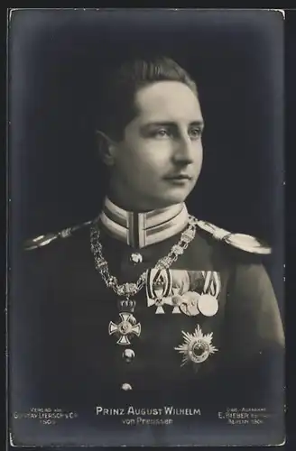AK Prinz August Wilhelm von Preussen in Gala-Uniform mit Orden