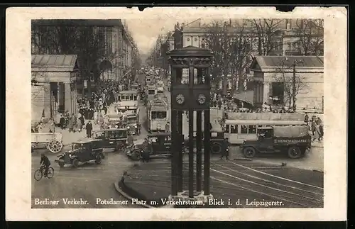 AK Berlin-Tiergarten, Potsdamer Platz mit Verkehrsturm, Blick i. d. Leipzigerstr.