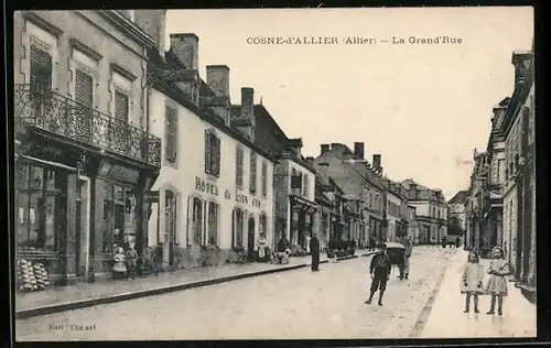 AK Cosne-d`Allier, La Grand`Rue