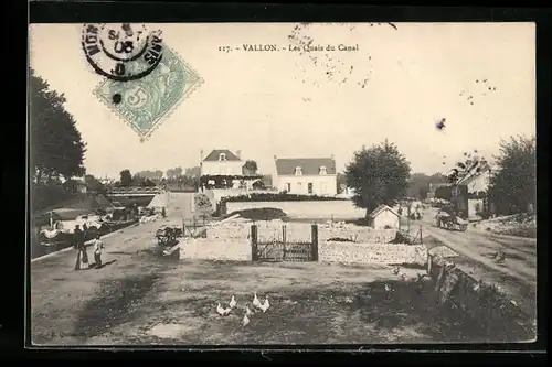 AK Vallon-en-Sully, Les Quais du Canal