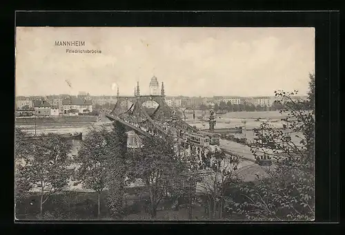 AK Mannheim, Strassenbahnen auf der Friedrichsbrücke