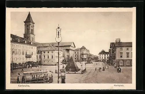 AK Karlsruhe, Marktplatz, Strassenbahn