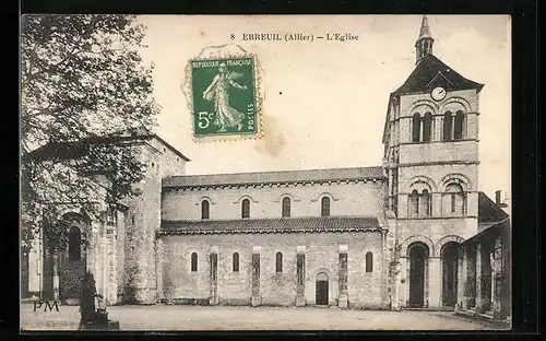 AK Ebreuil, L`Èglise