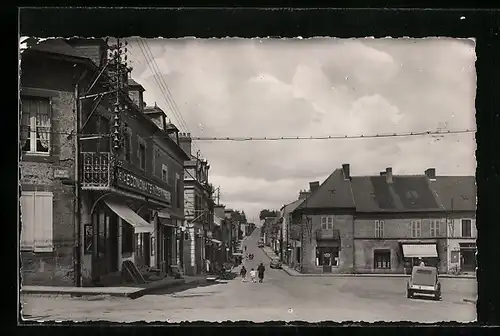 AK Buxières-les-Mines, La rue Gabriel-Pèri vue de la place Louis-Ganne