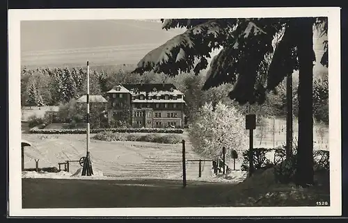 AK Lichtenstein, Blick zum Alb-Hotel Traifelberg