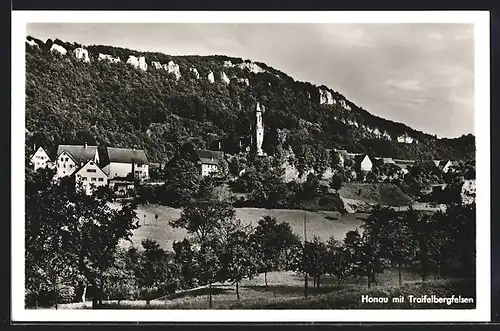 AK Honau, Ortsansicht mit den Traifelbergfelsen