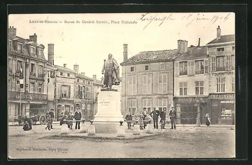 AK Ligny-en-Barrois, Statue du Général Barrois, Place Nationale