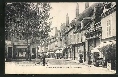 AK Cosne-sur-Loire, Magasins en Rue du Commerce