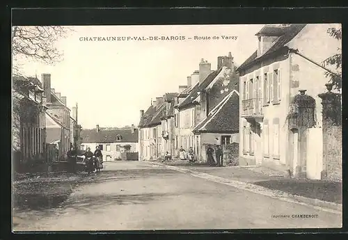 AK Chateauneuf-Val-de-Bargis, Route de Varzy, Strassenpartie