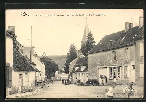 AK Chateauneuf-Val-de-Bargis, La Grande Rue, Strassenpartie im Ort
