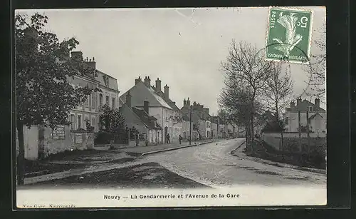 AK Neuvy, La Gendarmerie et l`Avenue de la Gare