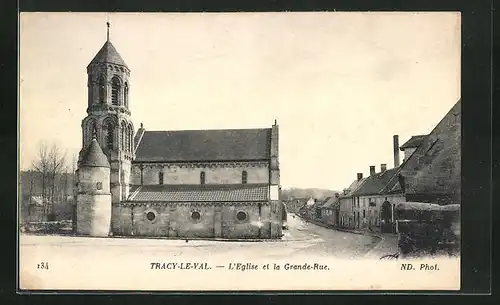 AK Tracy-le-Val, L`Eglise et la Grande-Rue