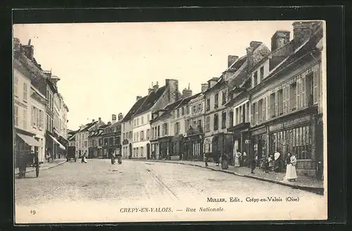 AK Crepy-en-Valois, Rue Nationale