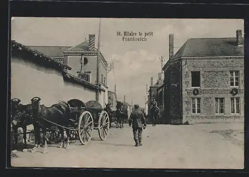 AK St. Hilaire le petit, Strassenpartie mit Soldaten