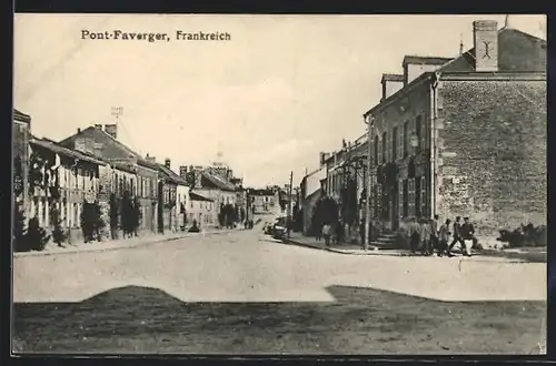 AK Pont-Faverger, Ortspartie mit Wohnhäusern