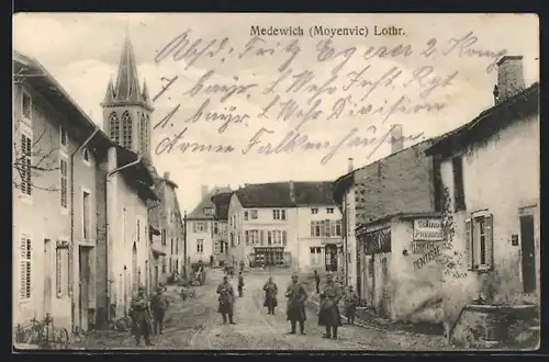 AK Medewich i.L., Soldats allemands en une Rue