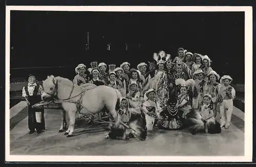 AK C. H. Schäfers Circus-Stadt Liliput, Liliputaner mit einem Pferd
