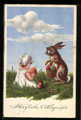AK Osterhase hüpft über die Wiese und reicht dem Kleinkind ein Osterei, Fröhliche Ostern