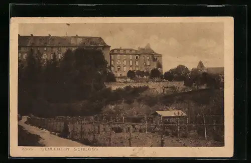 AK Schleiden, Strassenpartie mit Blick auf das Schloss