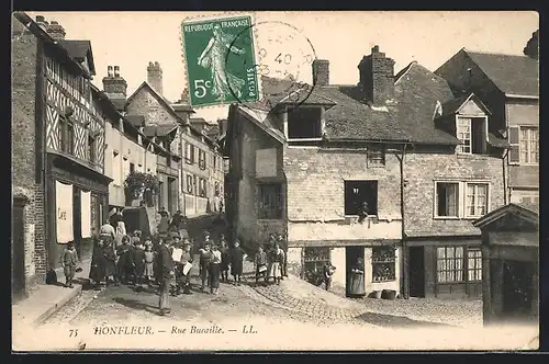 AK Honfleur, Rue Bucaille
