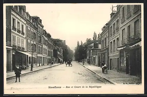 AK Honfleur, Rue et Cours de la République