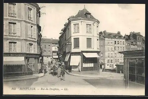 AK Honfleur, Rue du Dauphin