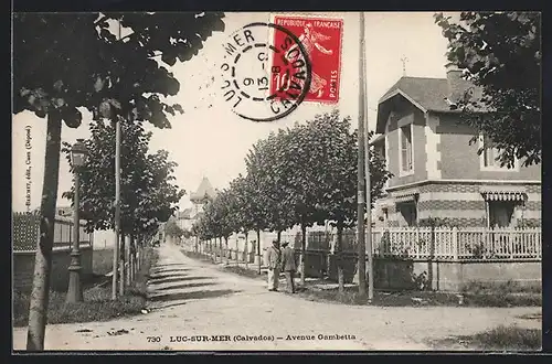 AK Luc-sur-Mer, Avenue Gambetta