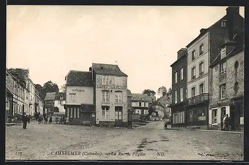 AK Cambremer, La Rue de l`Eglise