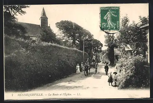 AK Hennequeville, La Route et l'Eglise