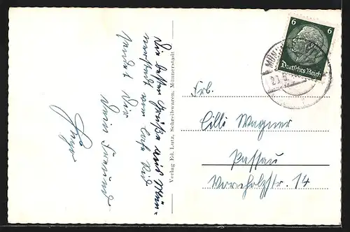 AK Münnerstadt, am Anger mit Fachwerkhäusern und Kirchturm