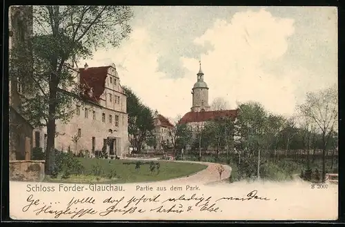 AK Forder-Glauchau, Schloss, Partie aus dem Park
