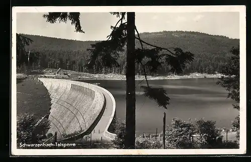 AK Schwarzenbach-Talsperre, Blick auf die Sperre bei Tag