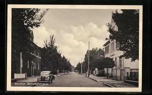 AK Genthin, Bahnhofstrasse, Automobil